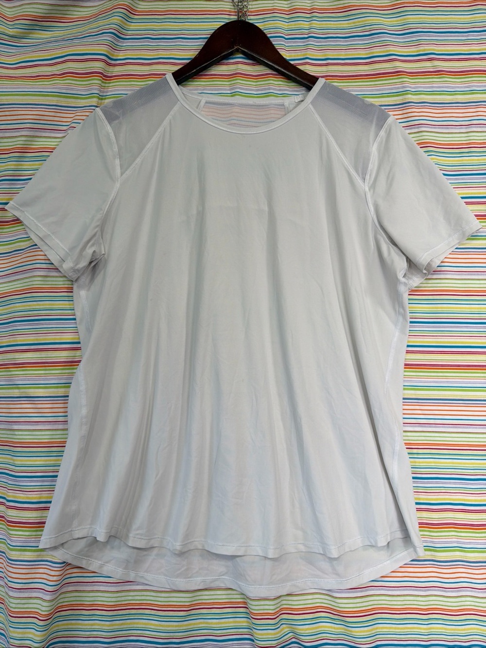 Lululemon Sculpt Short Sleeve Shirt Mesh Accents Pleated Back Flowy Breezy Sport